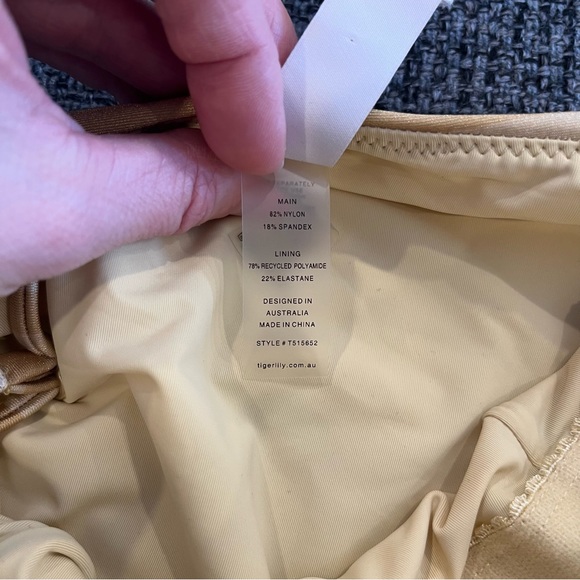 NWT Tigerlily Verena Sloane Striped One piece swimsuit S, M - Picture 12 of 13